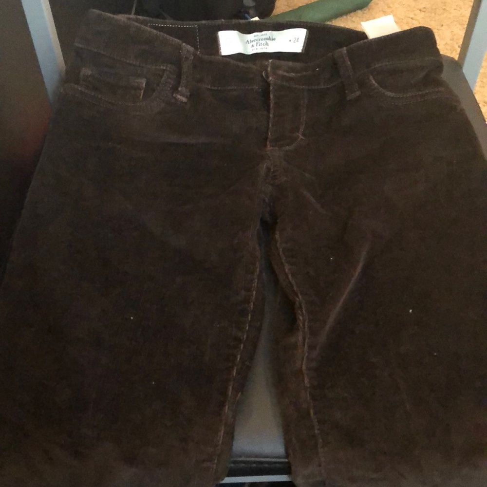 A&F pants. worn once in great condition. Size 00